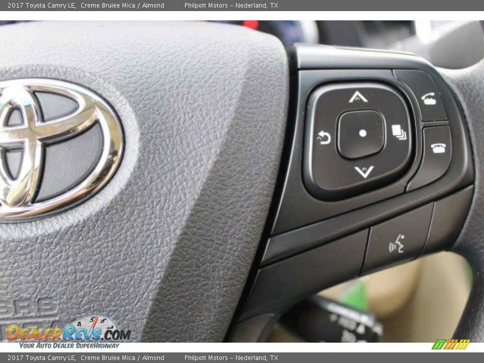 2017 Toyota Camry LE Creme Brulee Mica / Almond Photo #16