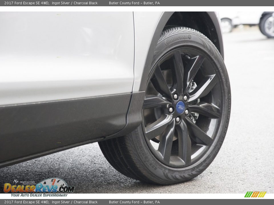 2017 Ford Escape SE 4WD Ingot Silver / Charcoal Black Photo #4