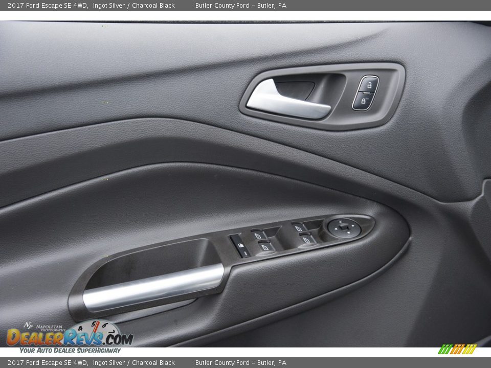 2017 Ford Escape SE 4WD Ingot Silver / Charcoal Black Photo #5