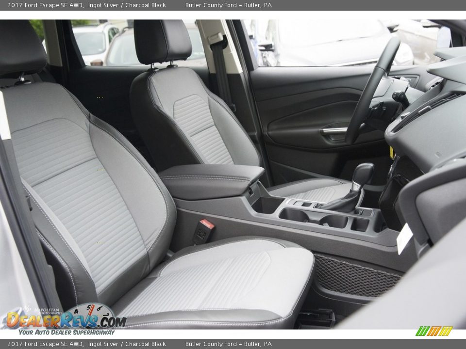2017 Ford Escape SE 4WD Ingot Silver / Charcoal Black Photo #9