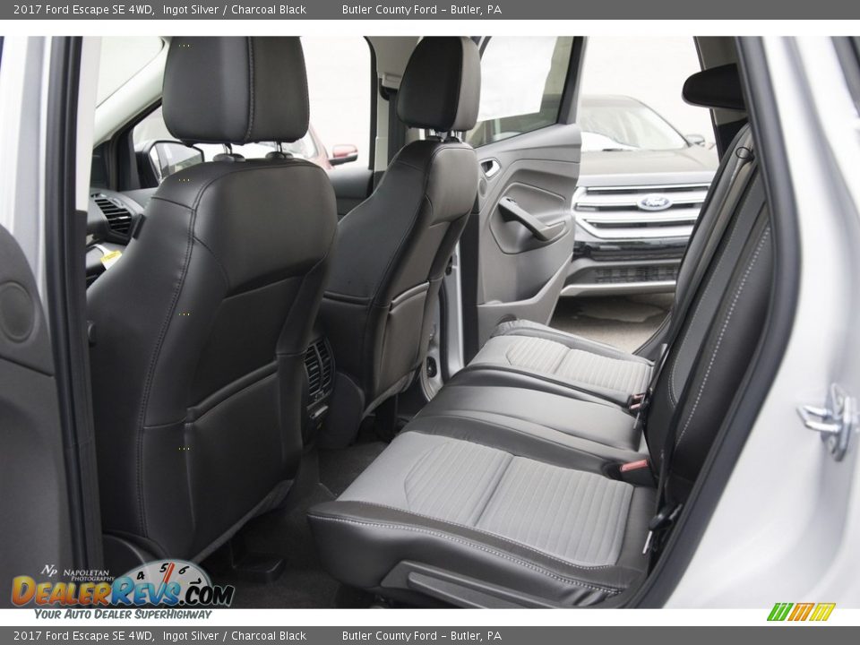 2017 Ford Escape SE 4WD Ingot Silver / Charcoal Black Photo #11