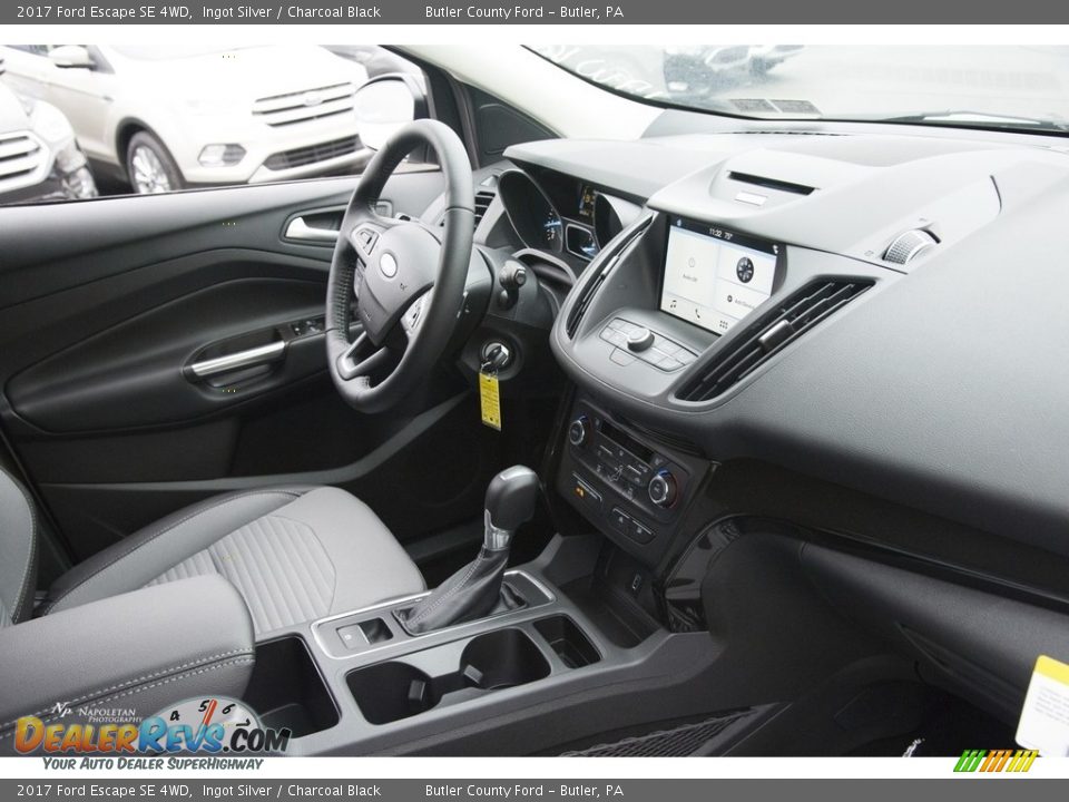 2017 Ford Escape SE 4WD Ingot Silver / Charcoal Black Photo #13