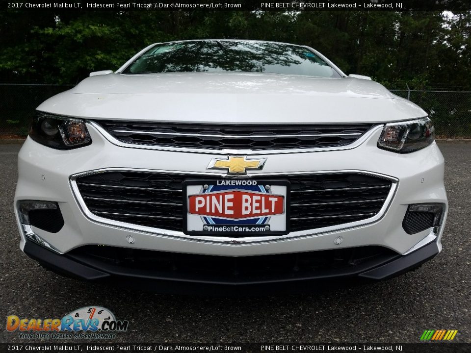 2017 Chevrolet Malibu LT Iridescent Pearl Tricoat / Dark Atmosphere/Loft Brown Photo #2