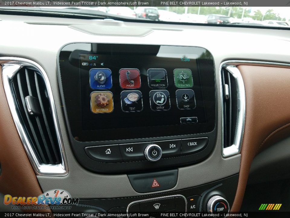 2017 Chevrolet Malibu LT Iridescent Pearl Tricoat / Dark Atmosphere/Loft Brown Photo #10