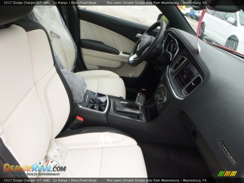 2017 Dodge Charger SXT AWD Go Mango / Black/Pearl Beige Photo #11