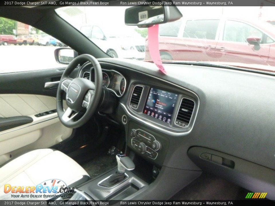 2017 Dodge Charger SXT AWD Go Mango / Black/Pearl Beige Photo #12