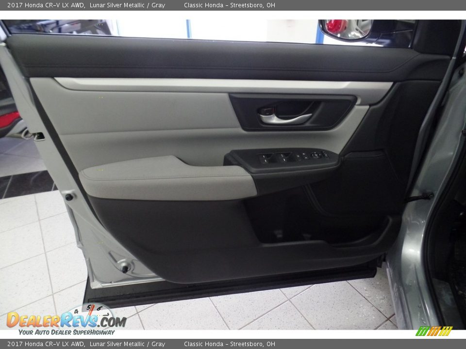 2017 Honda CR-V LX AWD Lunar Silver Metallic / Gray Photo #5
