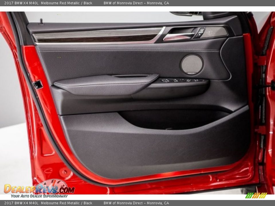 Door Panel of 2017 BMW X4 M40i Photo #23