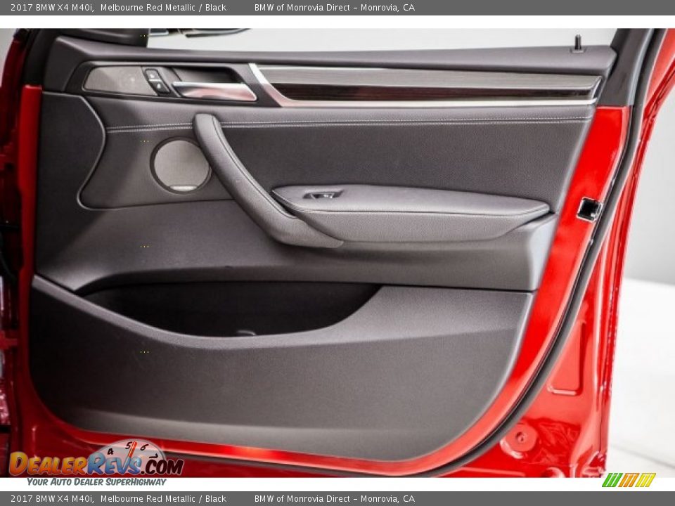 Door Panel of 2017 BMW X4 M40i Photo #27