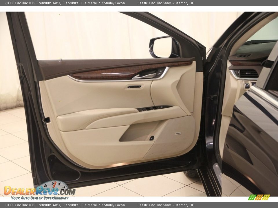 2013 Cadillac XTS Premium AWD Sapphire Blue Metallic / Shale/Cocoa Photo #4