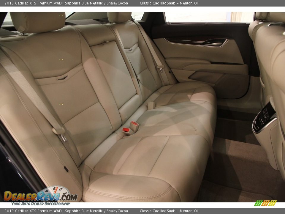 2013 Cadillac XTS Premium AWD Sapphire Blue Metallic / Shale/Cocoa Photo #19