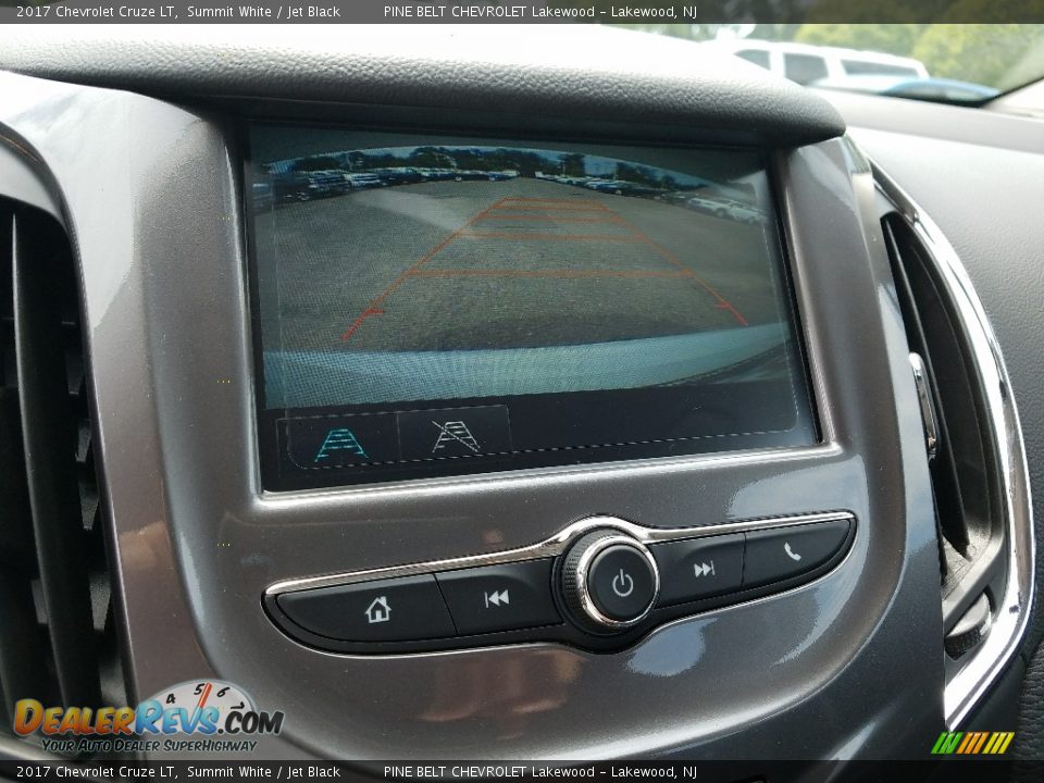 2017 Chevrolet Cruze LT Summit White / Jet Black Photo #10