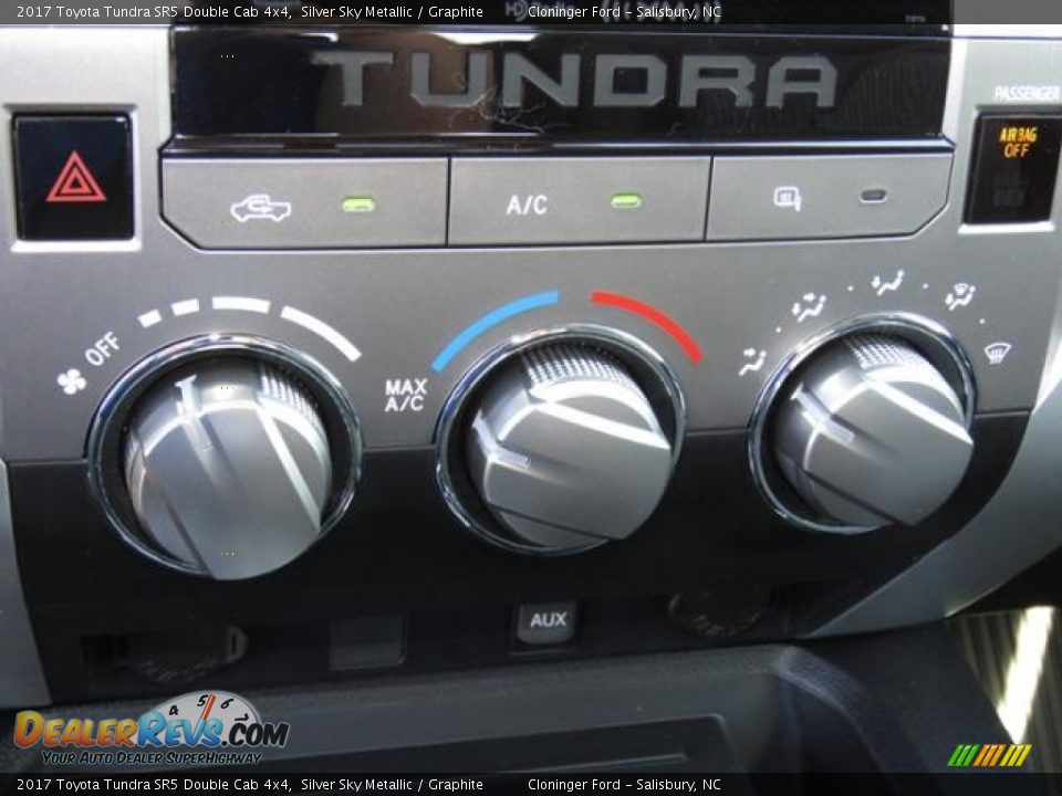 2017 Toyota Tundra SR5 Double Cab 4x4 Silver Sky Metallic / Graphite Photo #17