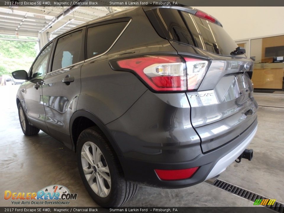 2017 Ford Escape SE 4WD Magnetic / Charcoal Black Photo #4