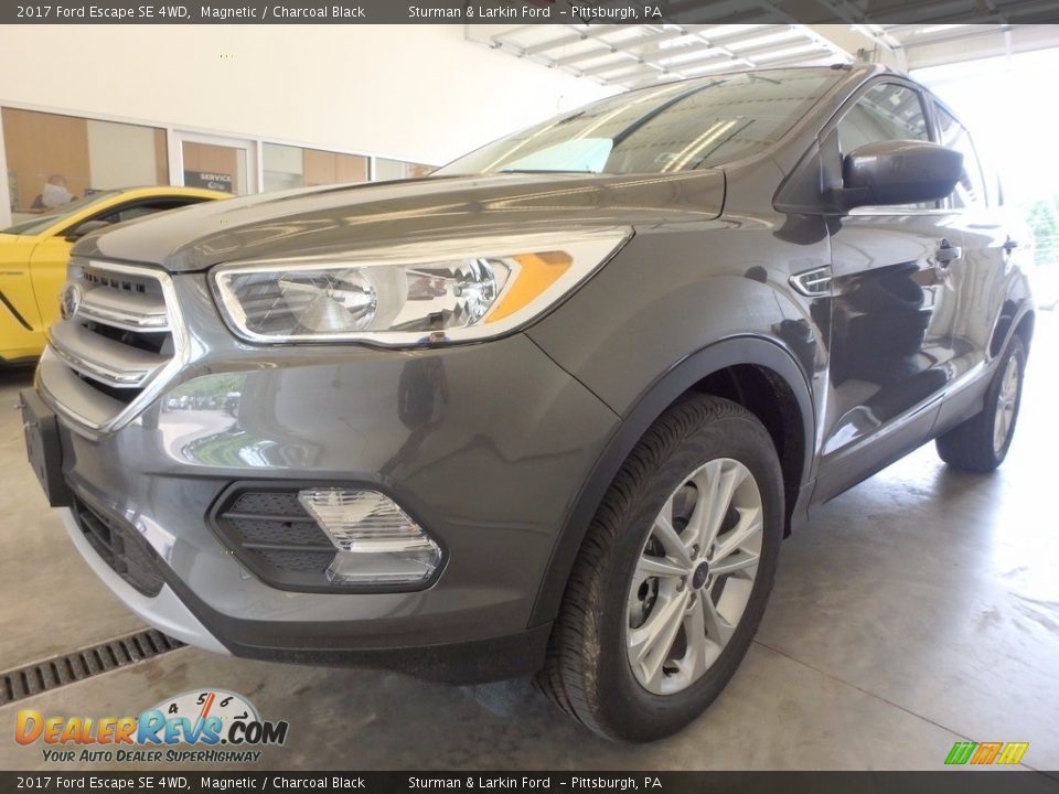 2017 Ford Escape SE 4WD Magnetic / Charcoal Black Photo #5