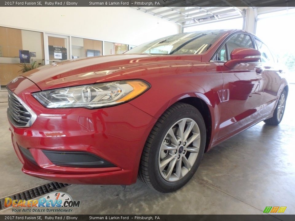 2017 Ford Fusion SE Ruby Red / Ebony Photo #5