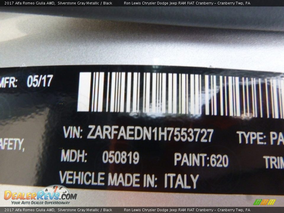 2017 Alfa Romeo Giulia AWD Silverstone Gray Metallic / Black Photo #21