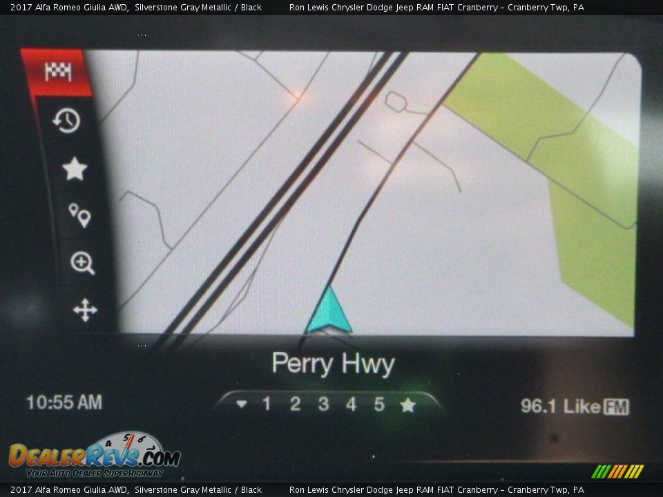 2017 Alfa Romeo Giulia AWD Silverstone Gray Metallic / Black Photo #25