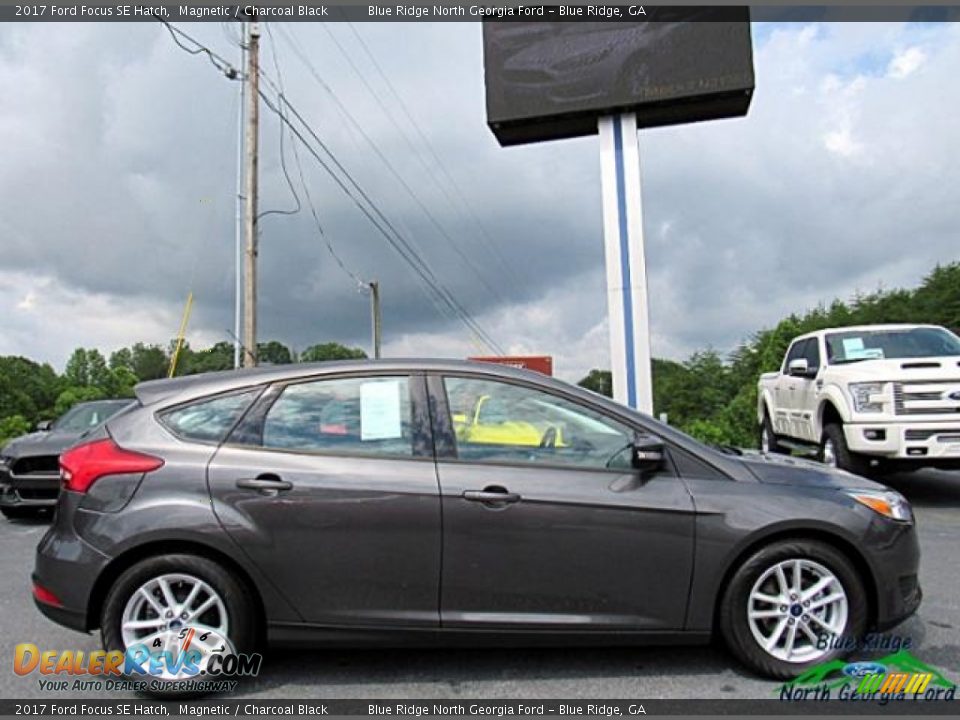 2017 Ford Focus SE Hatch Magnetic / Charcoal Black Photo #6