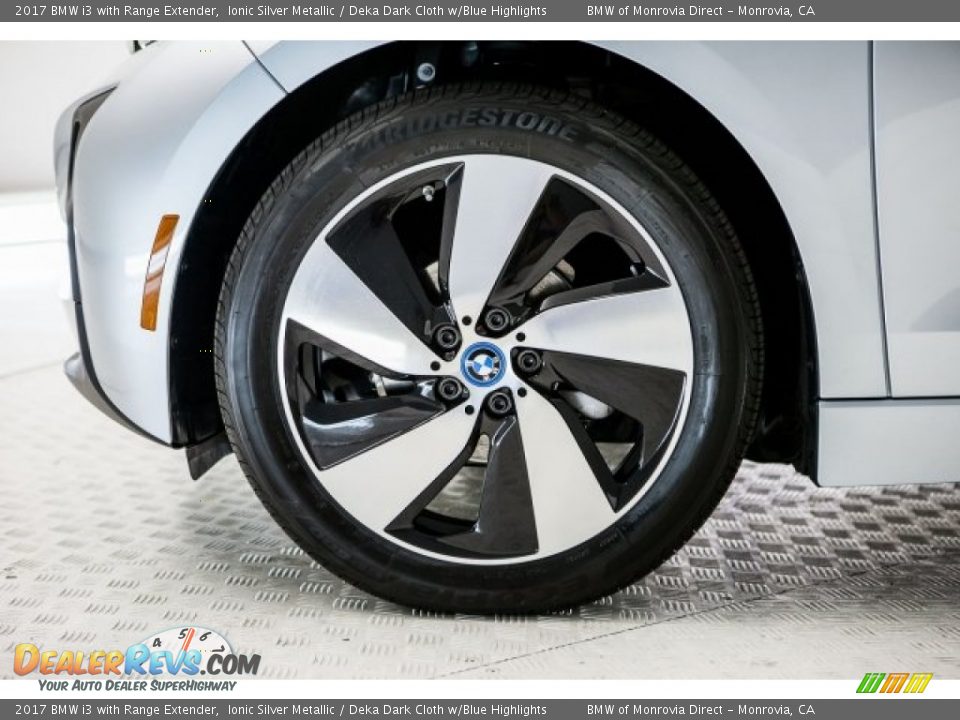 2017 BMW i3 with Range Extender Ionic Silver Metallic / Deka Dark Cloth w/Blue Highlights Photo #9