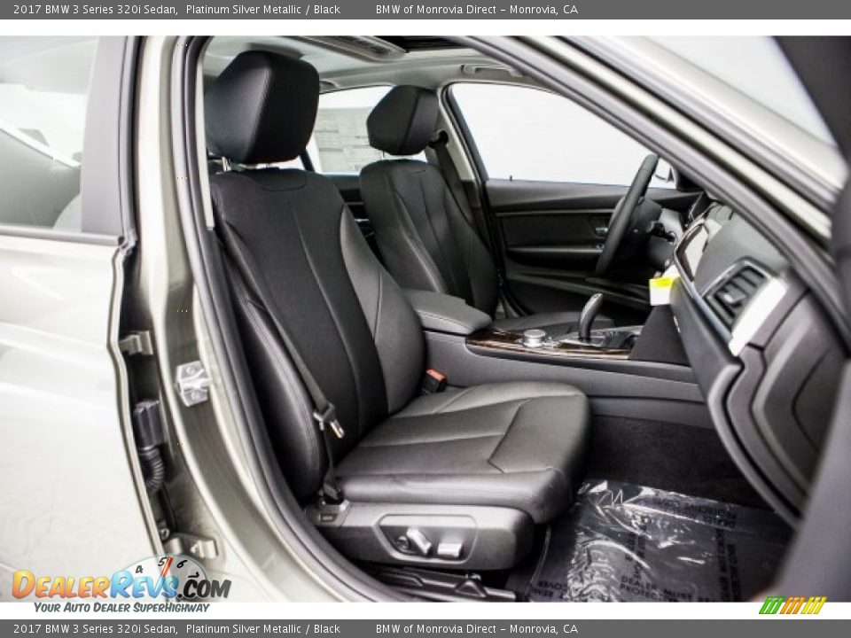 Black Interior - 2017 BMW 3 Series 320i Sedan Photo #2