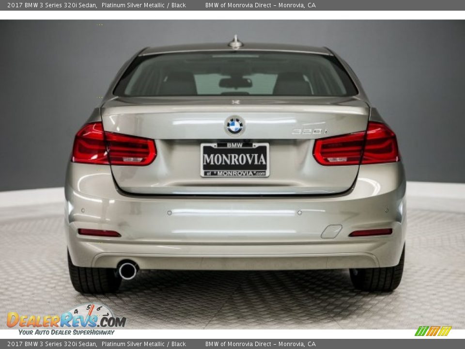 2017 BMW 3 Series 320i Sedan Platinum Silver Metallic / Black Photo #4