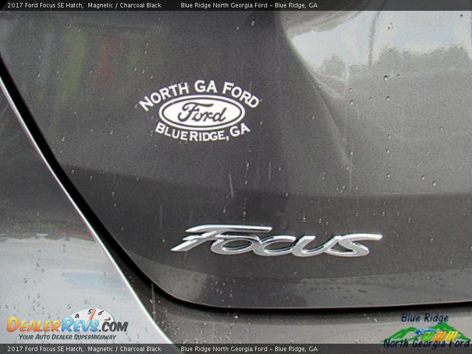 2017 Ford Focus SE Hatch Magnetic / Charcoal Black Photo #36