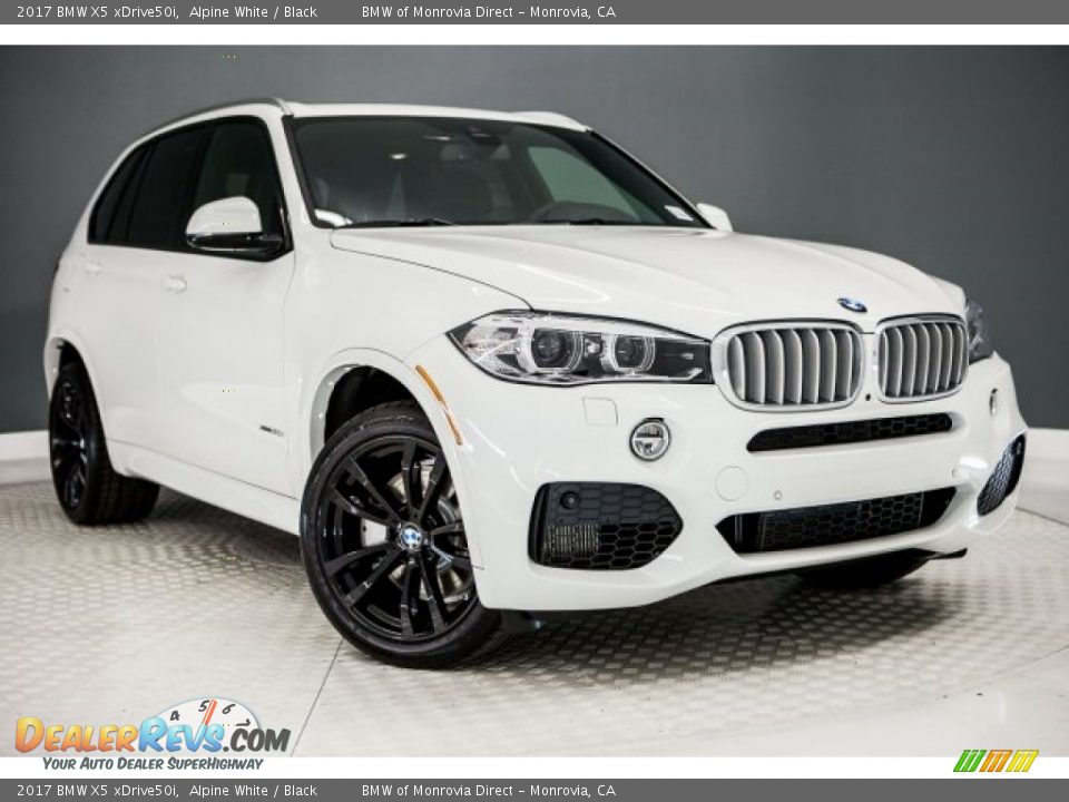 Front 3/4 View of 2017 BMW X5 xDrive50i Photo #12