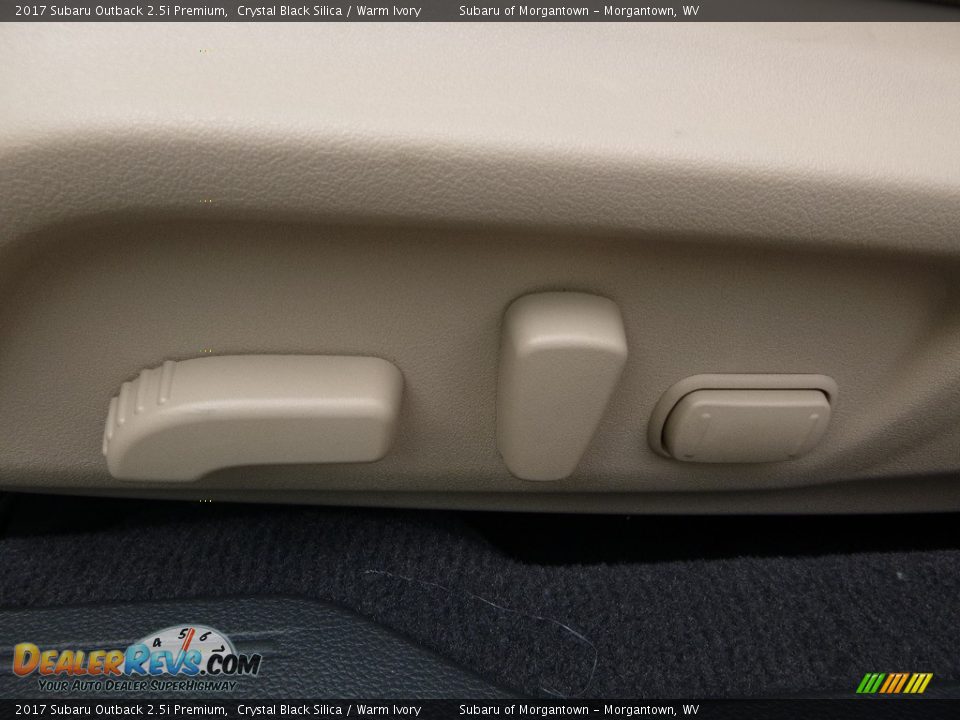 2017 Subaru Outback 2.5i Premium Crystal Black Silica / Warm Ivory Photo #16