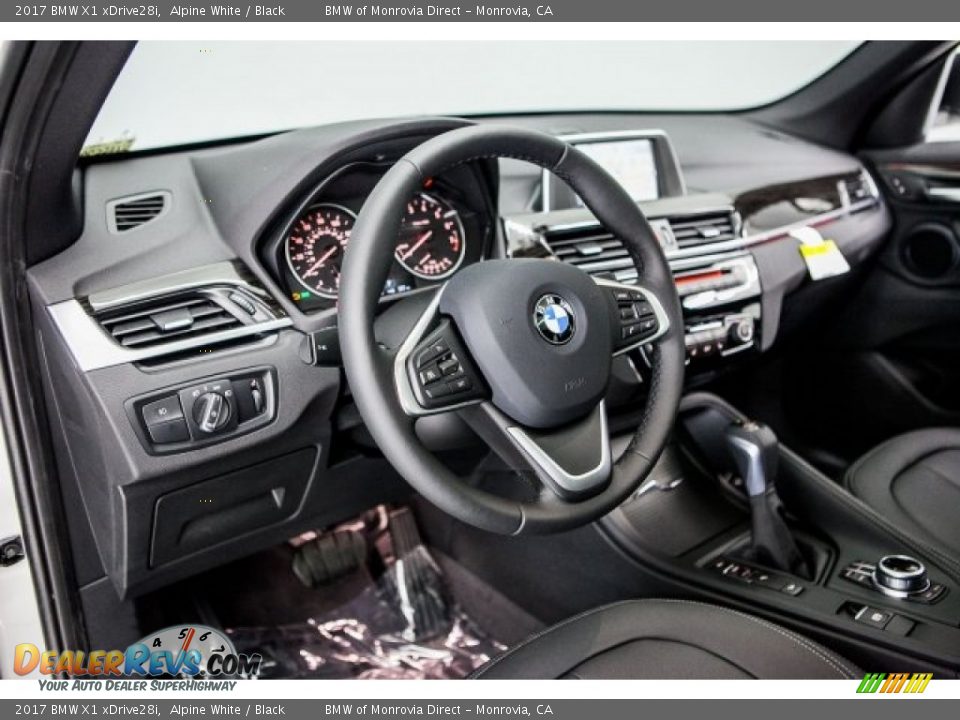 2017 BMW X1 xDrive28i Alpine White / Black Photo #5