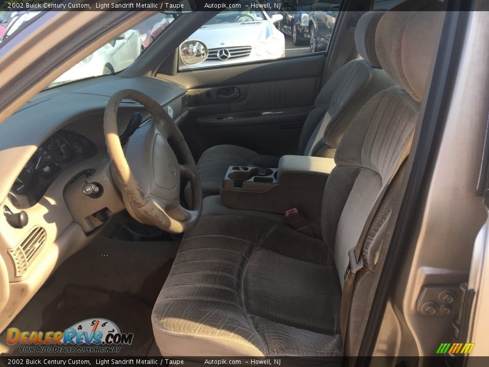 2002 Buick Century Custom Light Sandrift Metallic / Taupe Photo #10
