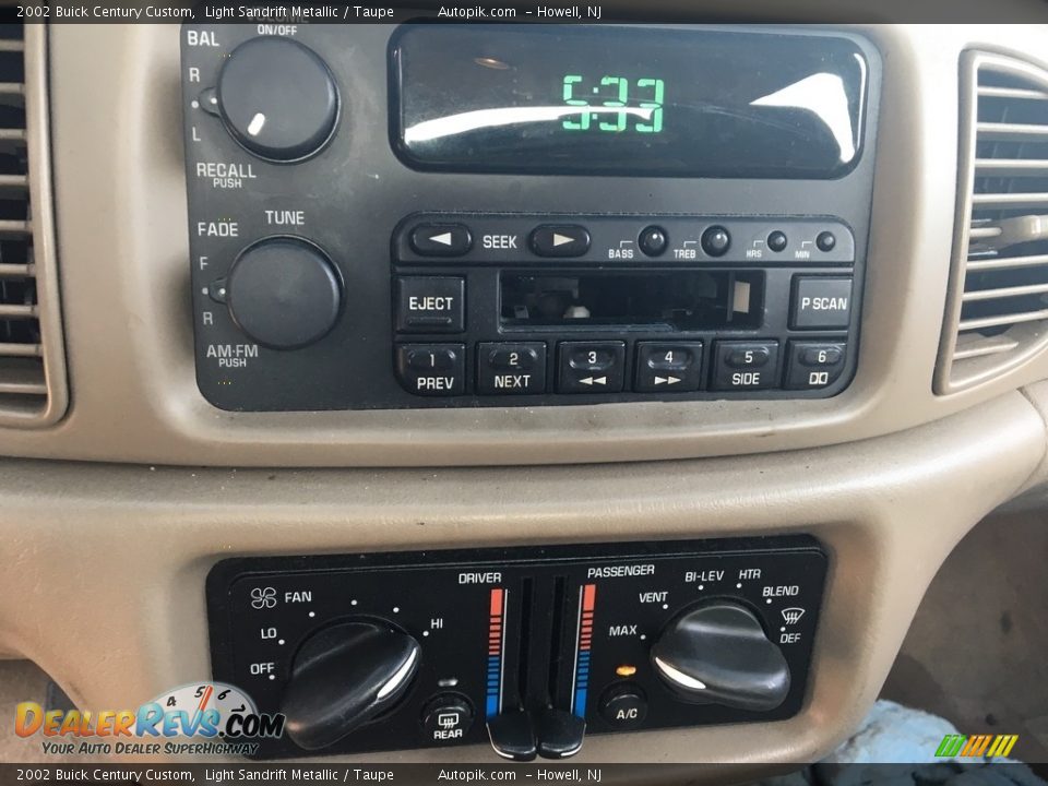 2002 Buick Century Custom Light Sandrift Metallic / Taupe Photo #14