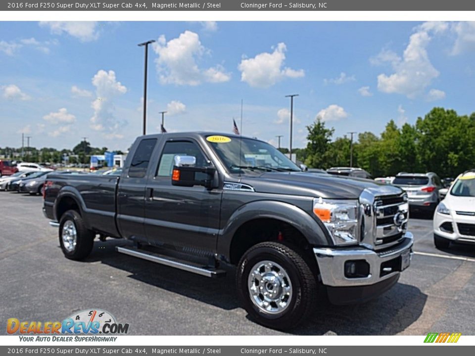 2016 Ford F250 Super Duty XLT Super Cab 4x4 Magnetic Metallic / Steel Photo #1
