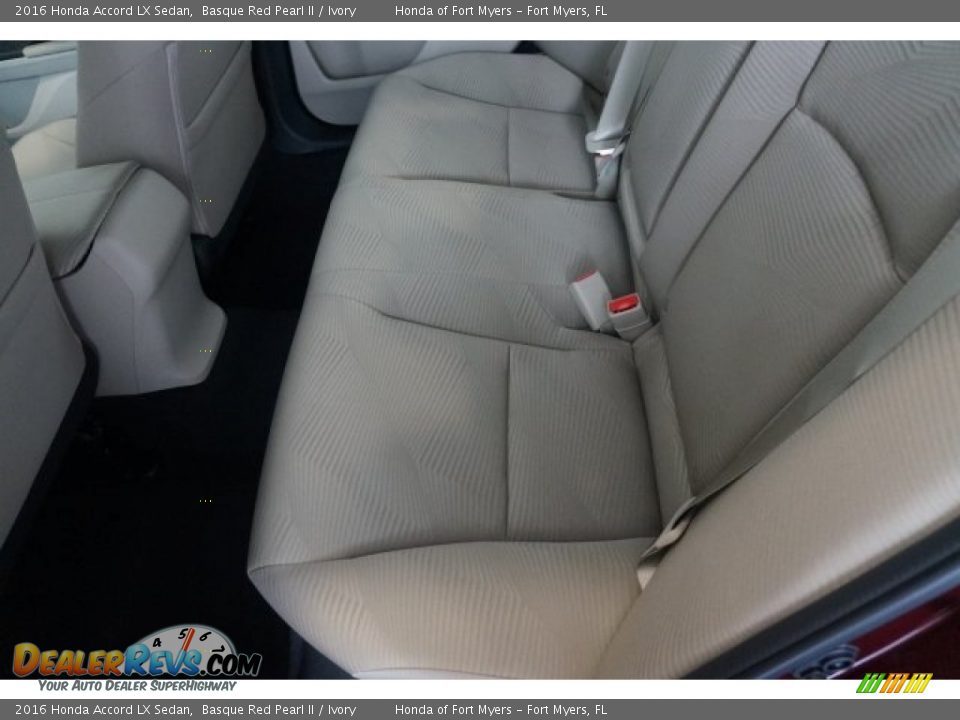 2016 Honda Accord LX Sedan Basque Red Pearl II / Ivory Photo #18