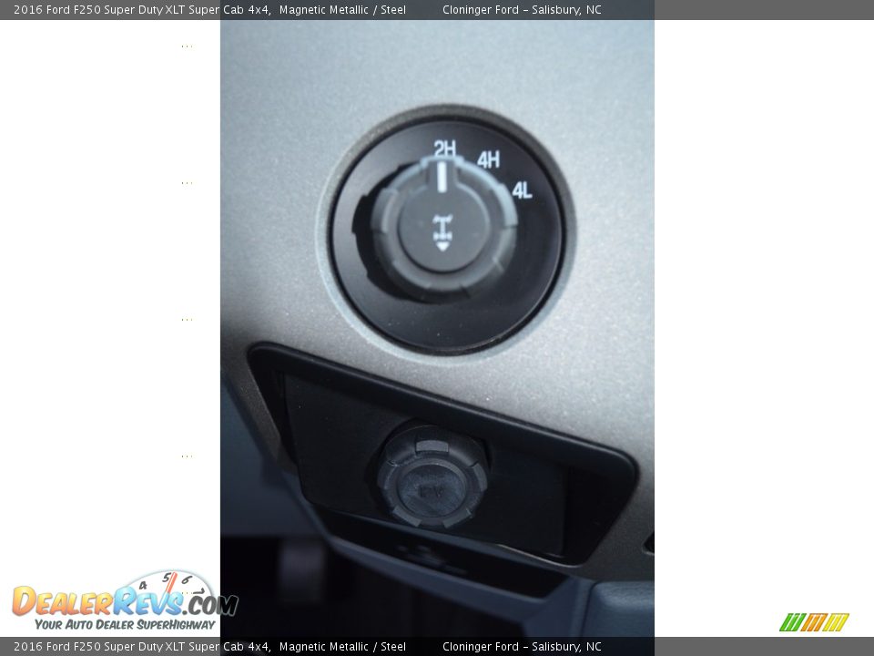 2016 Ford F250 Super Duty XLT Super Cab 4x4 Magnetic Metallic / Steel Photo #16