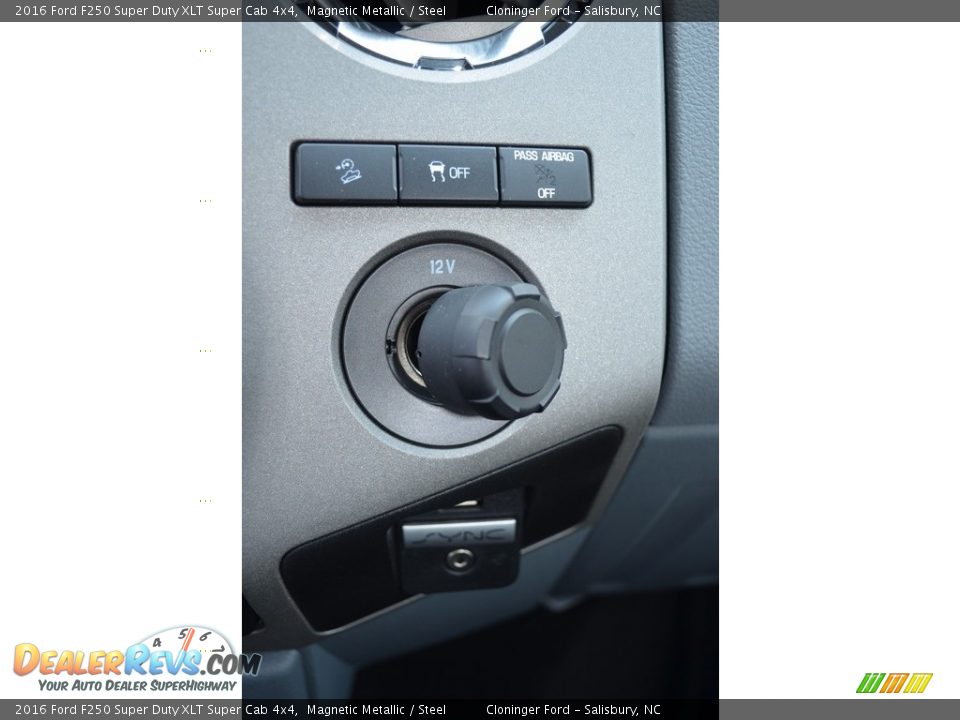 2016 Ford F250 Super Duty XLT Super Cab 4x4 Magnetic Metallic / Steel Photo #17