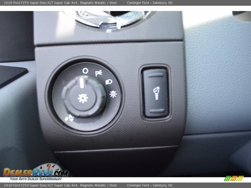2016 Ford F250 Super Duty XLT Super Cab 4x4 Magnetic Metallic / Steel Photo #20