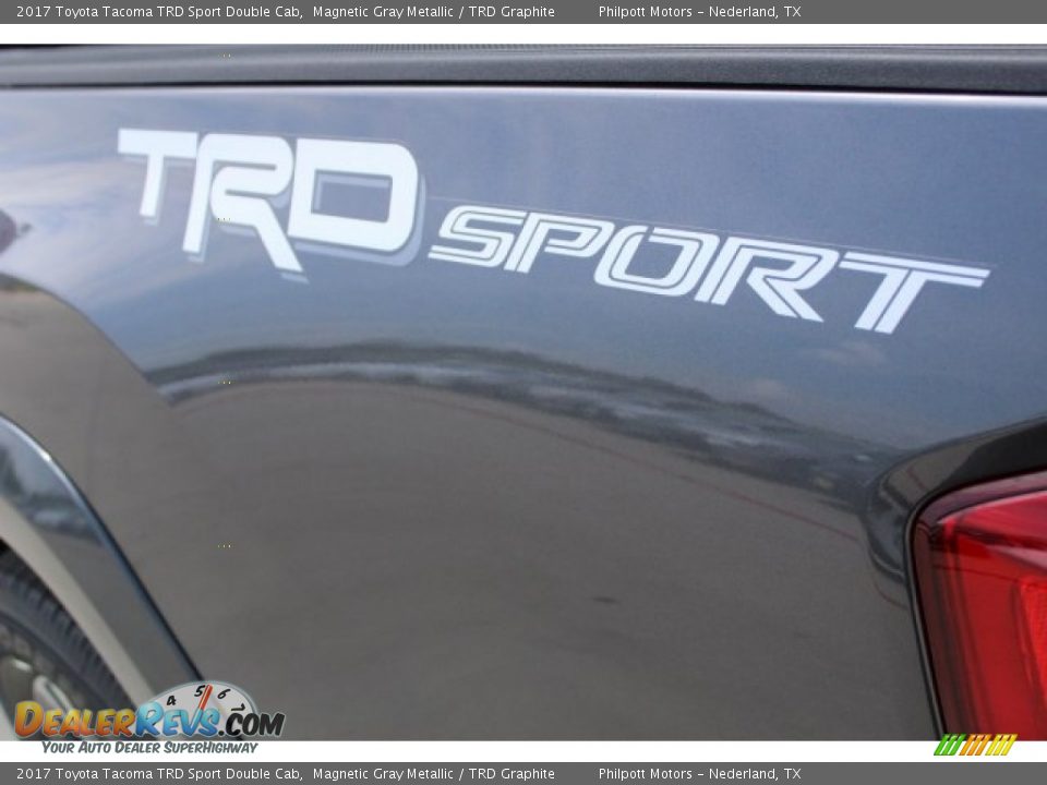 2017 Toyota Tacoma TRD Sport Double Cab Magnetic Gray Metallic / TRD Graphite Photo #7