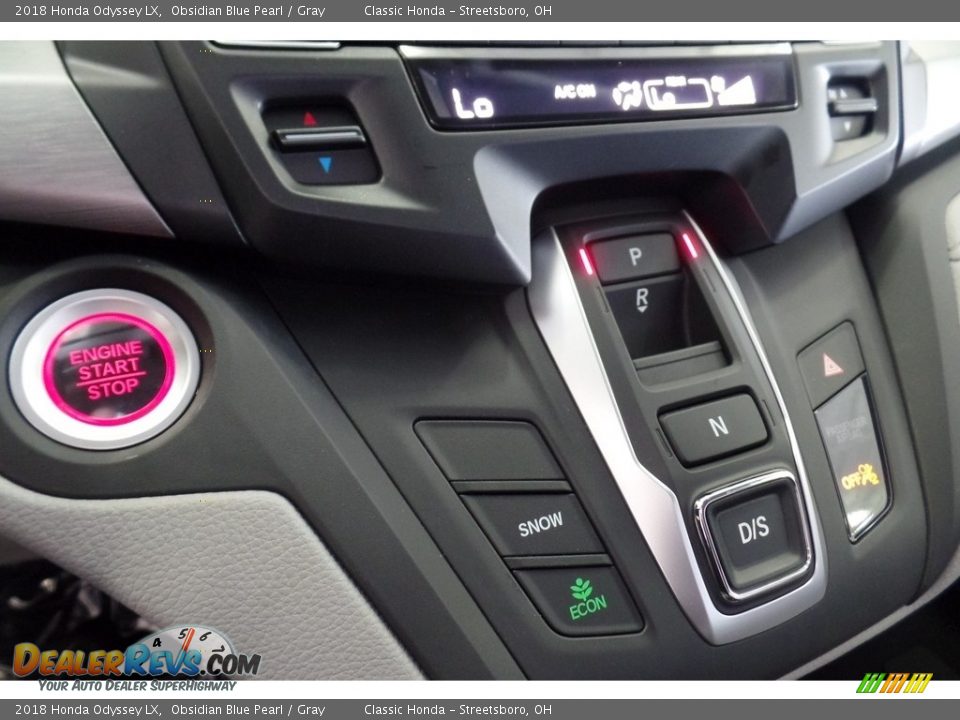 Controls of 2018 Honda Odyssey LX Photo #15