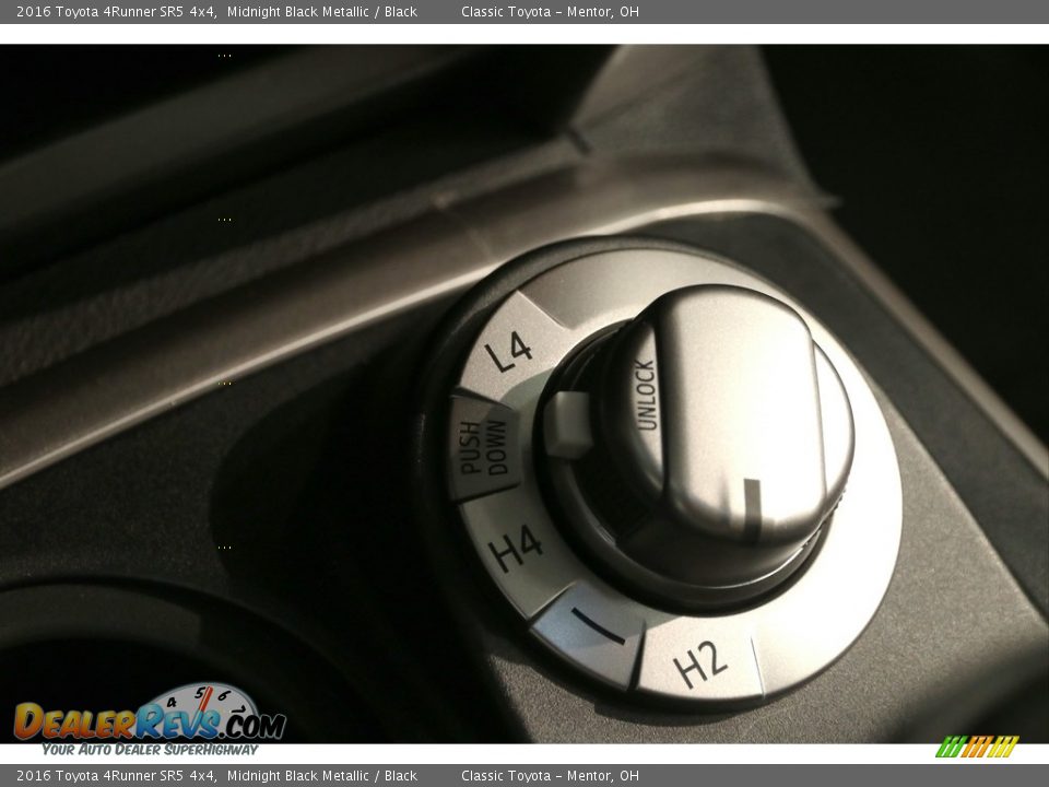 2016 Toyota 4Runner SR5 4x4 Midnight Black Metallic / Black Photo #12