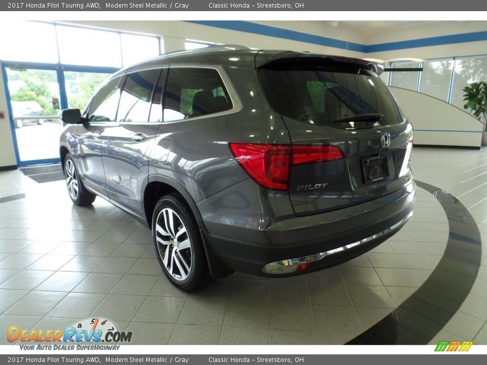 2017 Honda Pilot Touring AWD Modern Steel Metallic / Gray Photo #2