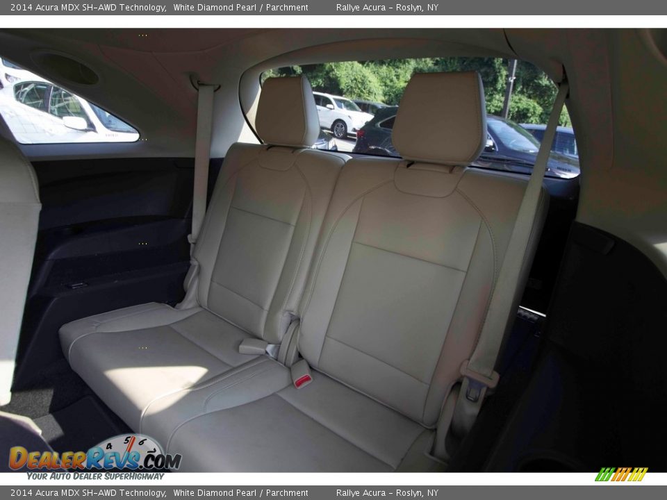 2014 Acura MDX SH-AWD Technology White Diamond Pearl / Parchment Photo #17