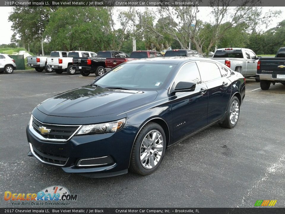 Front 3/4 View of 2017 Chevrolet Impala LS Photo #1