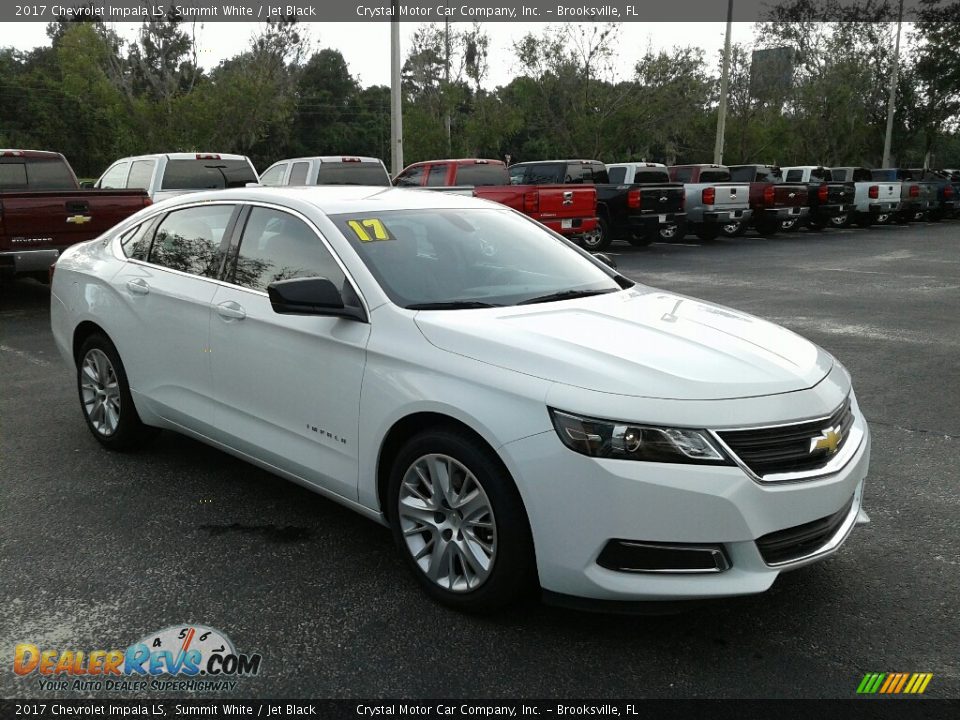 Front 3/4 View of 2017 Chevrolet Impala LS Photo #7