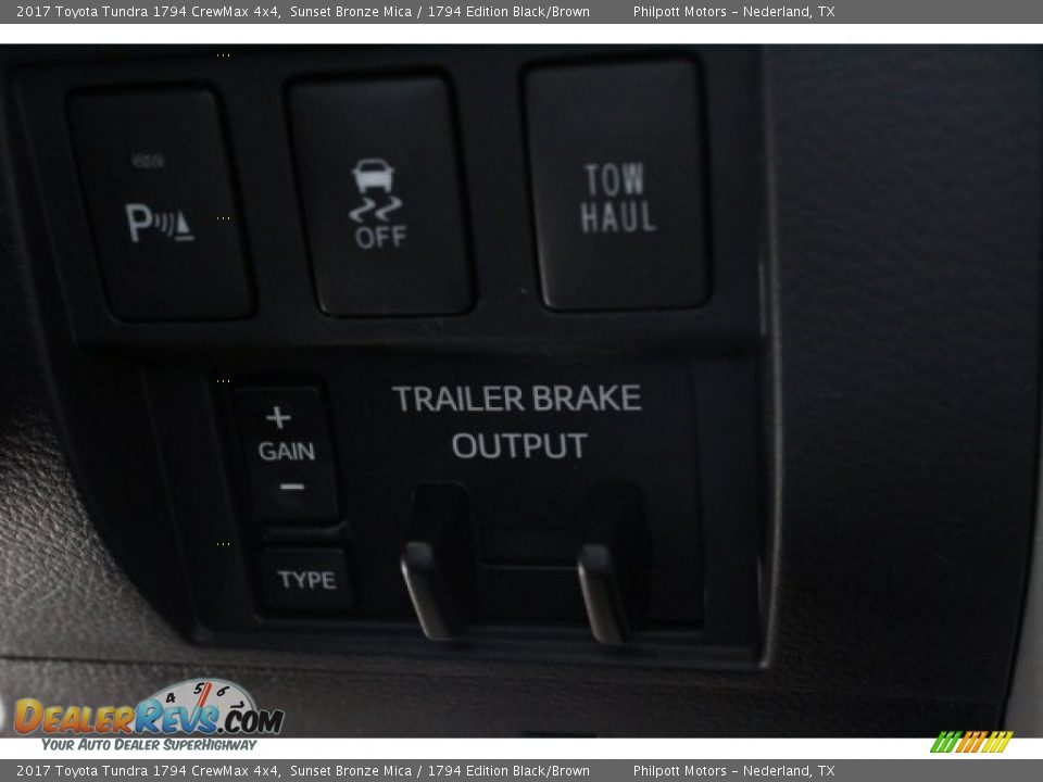 2017 Toyota Tundra 1794 CrewMax 4x4 Sunset Bronze Mica / 1794 Edition Black/Brown Photo #17