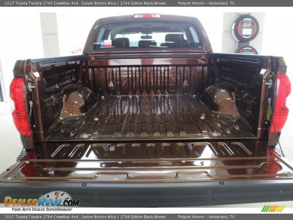2017 Toyota Tundra 1794 CrewMax 4x4 Sunset Bronze Mica / 1794 Edition Black/Brown Photo #25