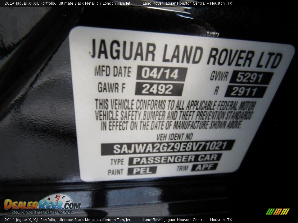 2014 Jaguar XJ XJL Portfolio Ultimate Black Metallic / London Tan/Jet Photo #35