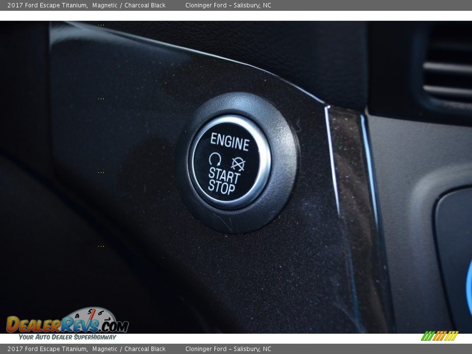 2017 Ford Escape Titanium Magnetic / Charcoal Black Photo #20
