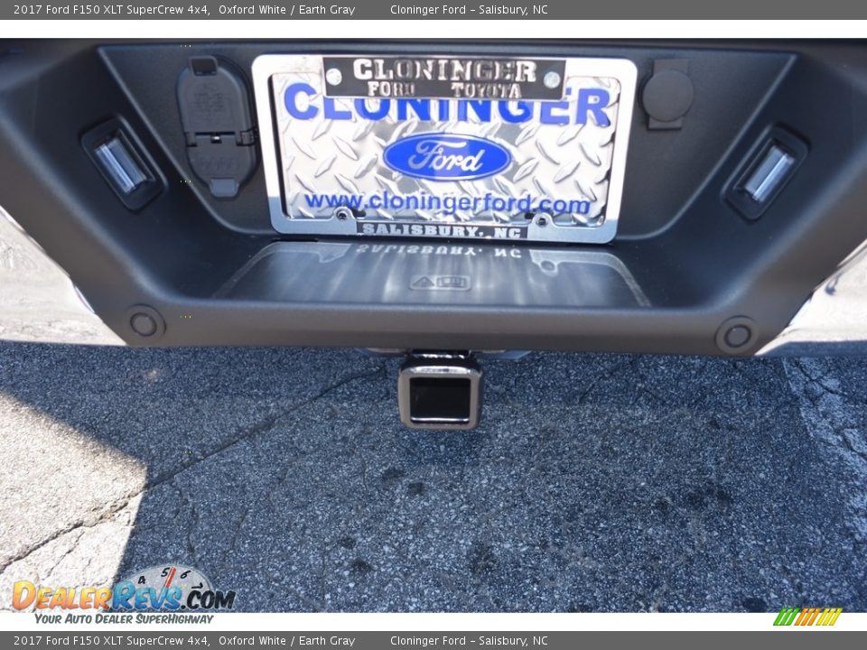 2017 Ford F150 XLT SuperCrew 4x4 Oxford White / Earth Gray Photo #5