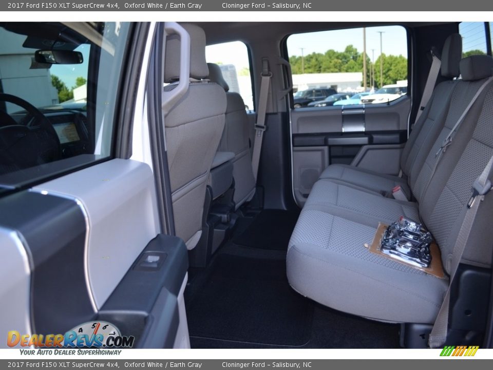 2017 Ford F150 XLT SuperCrew 4x4 Oxford White / Earth Gray Photo #10